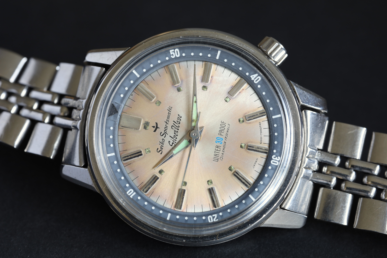 SEIKO(セイコー) 60's Sportsmatic Silver Wave Cal.2451 – RESUME