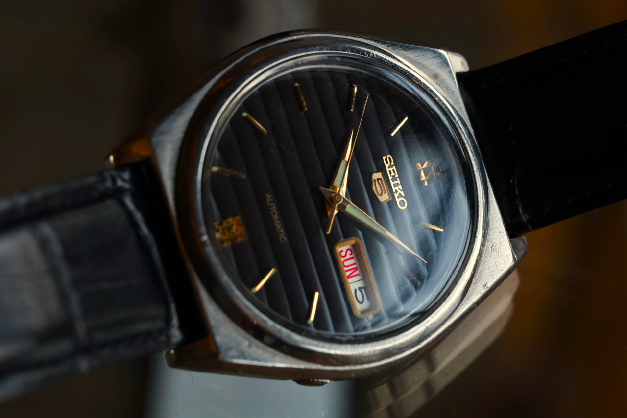 SEIKO(セイコー)  90's  SEIKO 5  /  Cal.7S26A