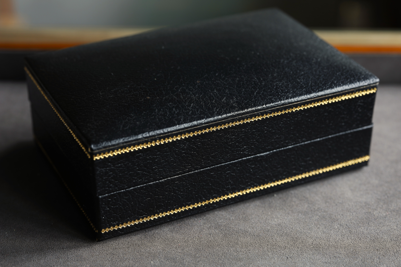 WALTHAM(ウォルサム) 60's Esquire