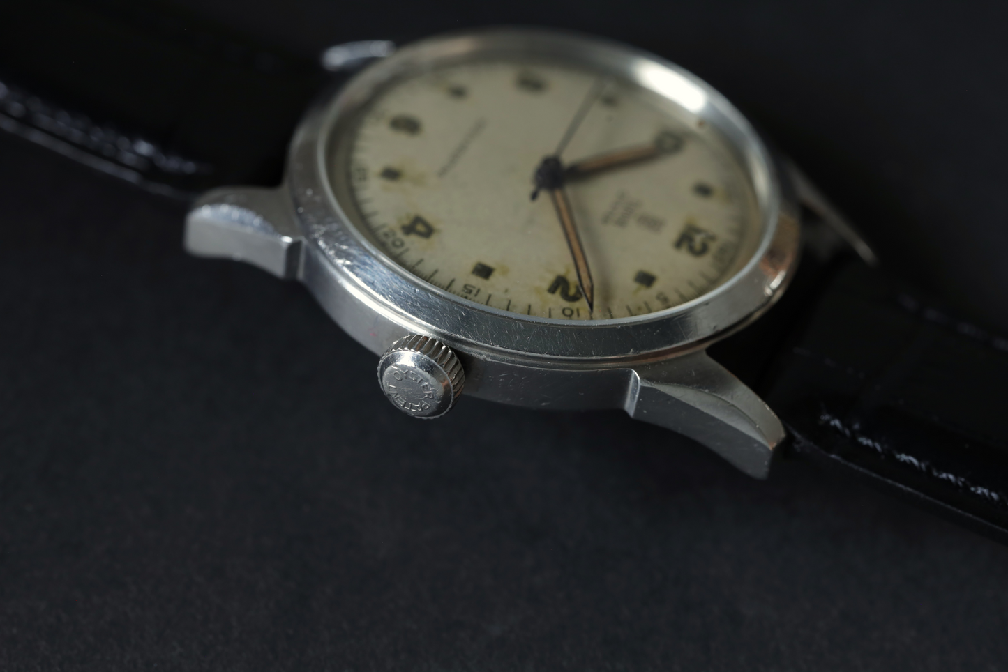 TUDOR (チューダー) 40's / OYSTER