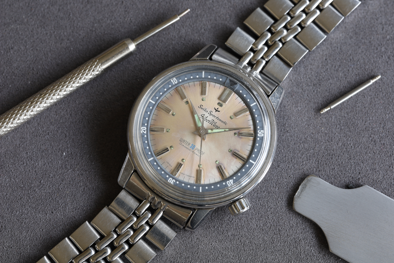 SEIKO 60's Sportsmatic Silver Wave Cal.2451