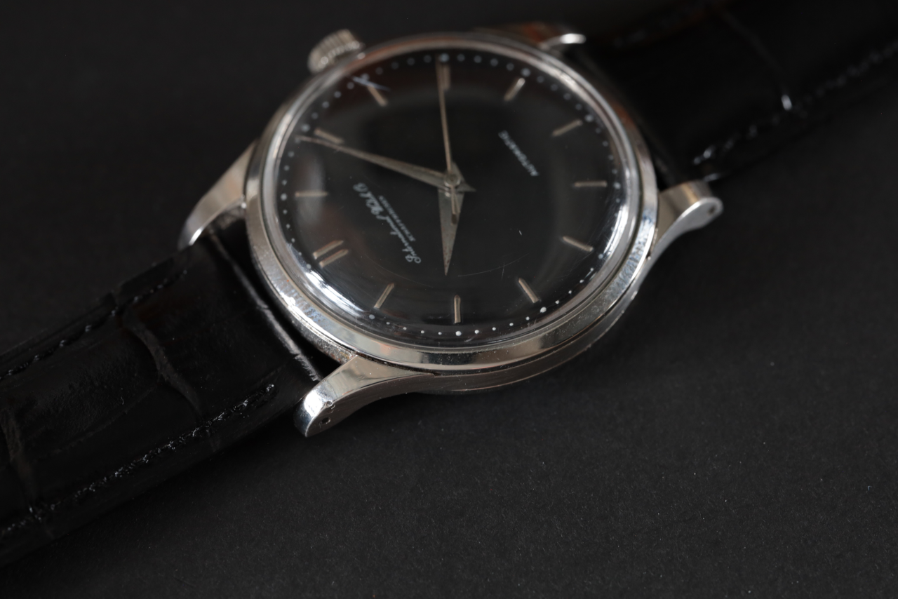 IWC(インターナショナルウォッチカンパニー) 　60's   SCHAFFHAUSEN  Cal.853