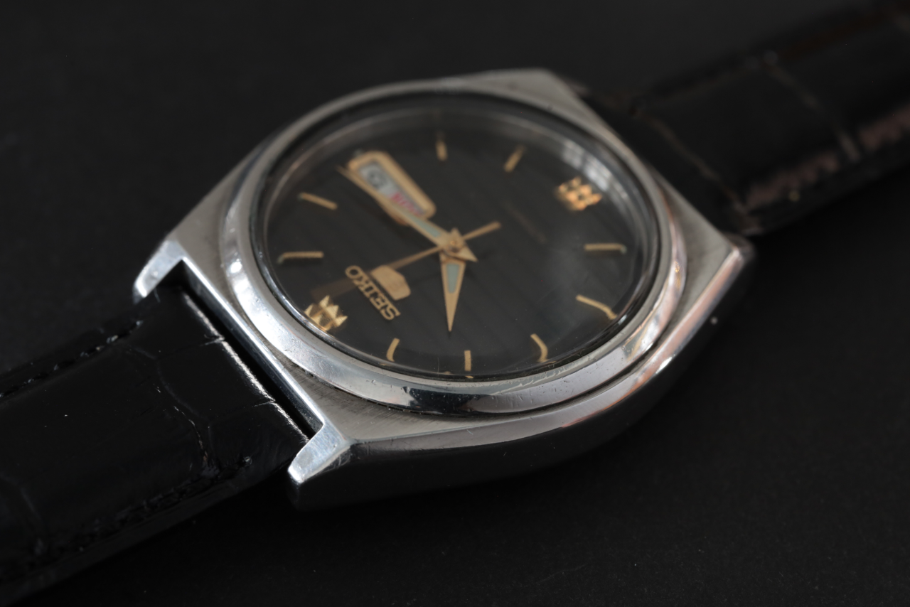 SEIKO(セイコー) 　90's  SEIKO 5  /  Cal.7S26A