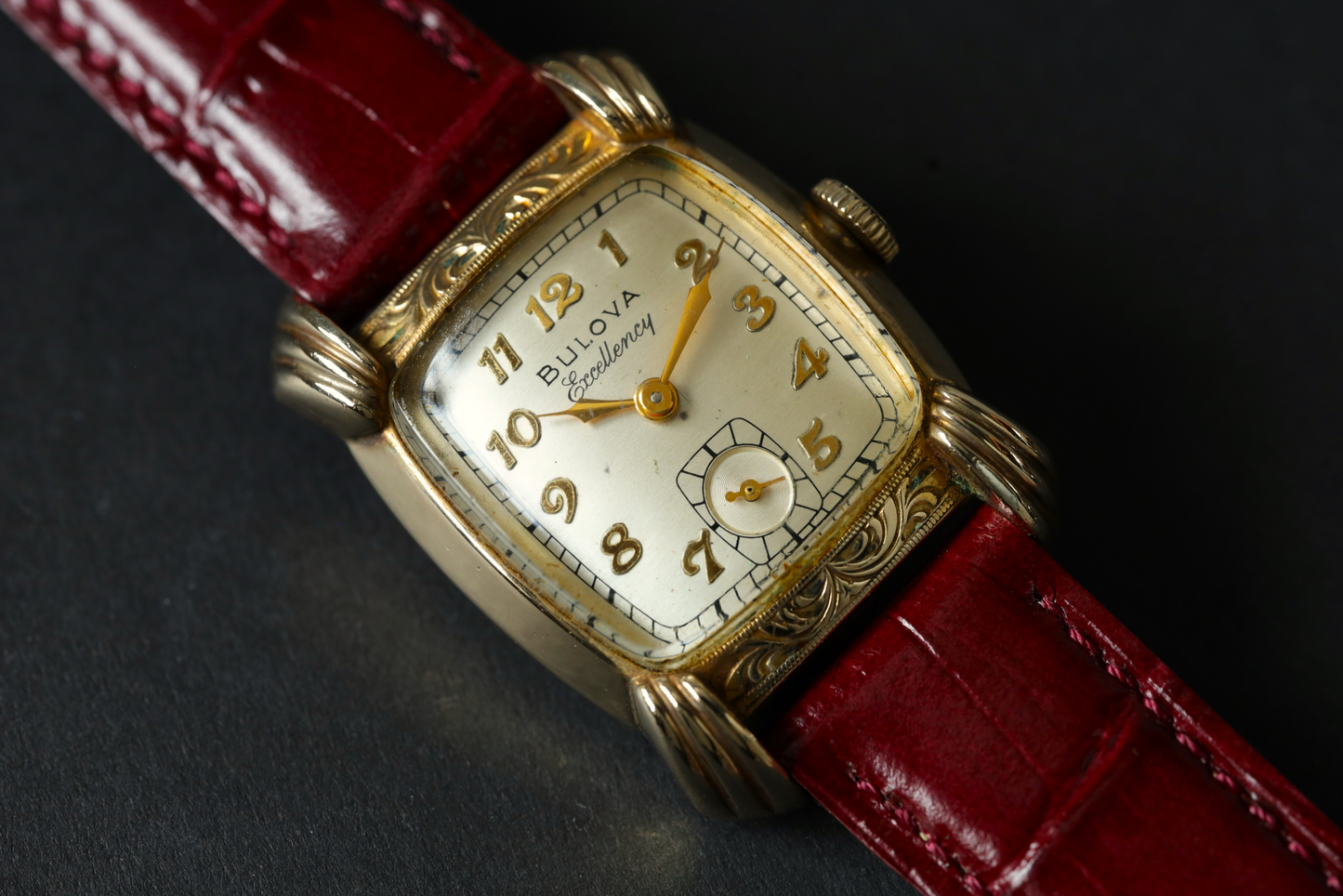 BULOVA (ブローバ) 　40's / Excellency / Cal.10BM