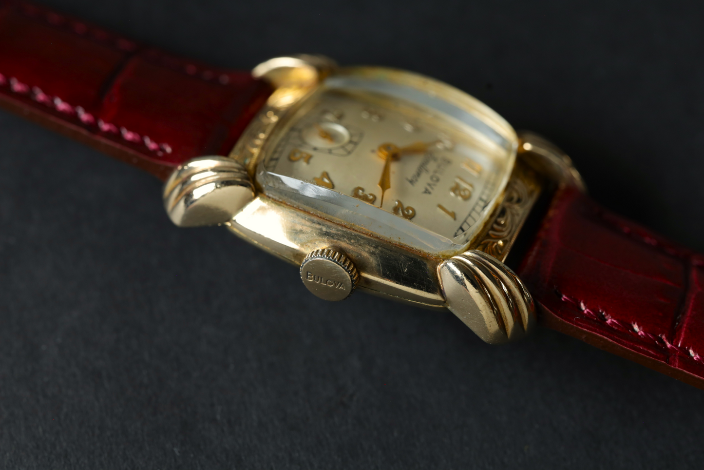 BULOVA (ブローバ) 　40's / Excellency / Cal.10BM