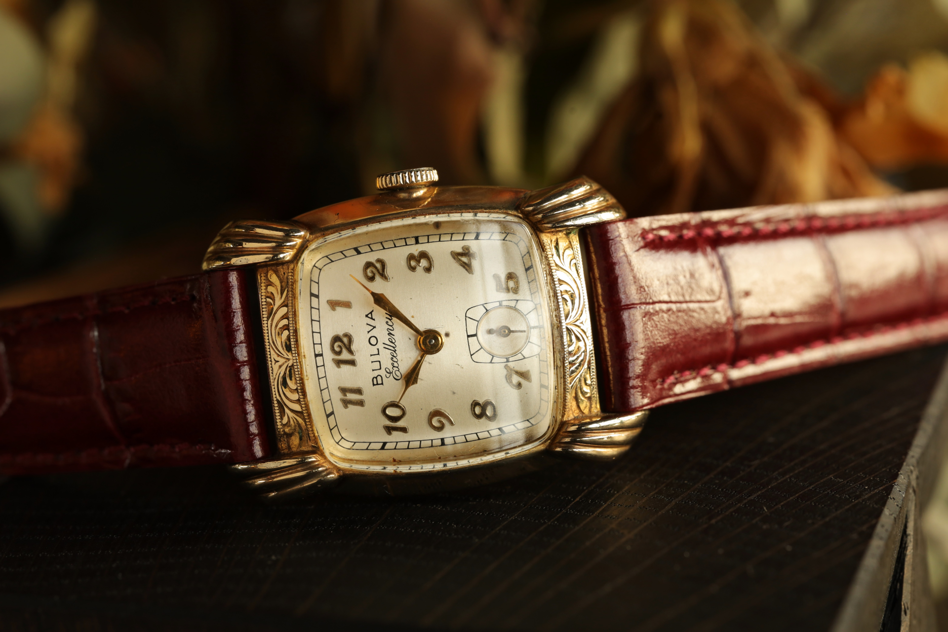 BULOVA ブローバ 手巻き スモセコ cal.10BC 稼働品 1940年代 BUROVA(ブローバ) 40's BUROVA Cal.10BC – RESUME