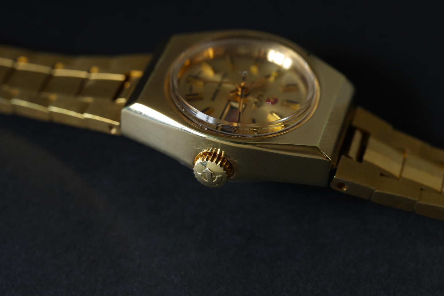 RADO (ラドー) 　70's / GOLDEN SABRE / Cal.2678