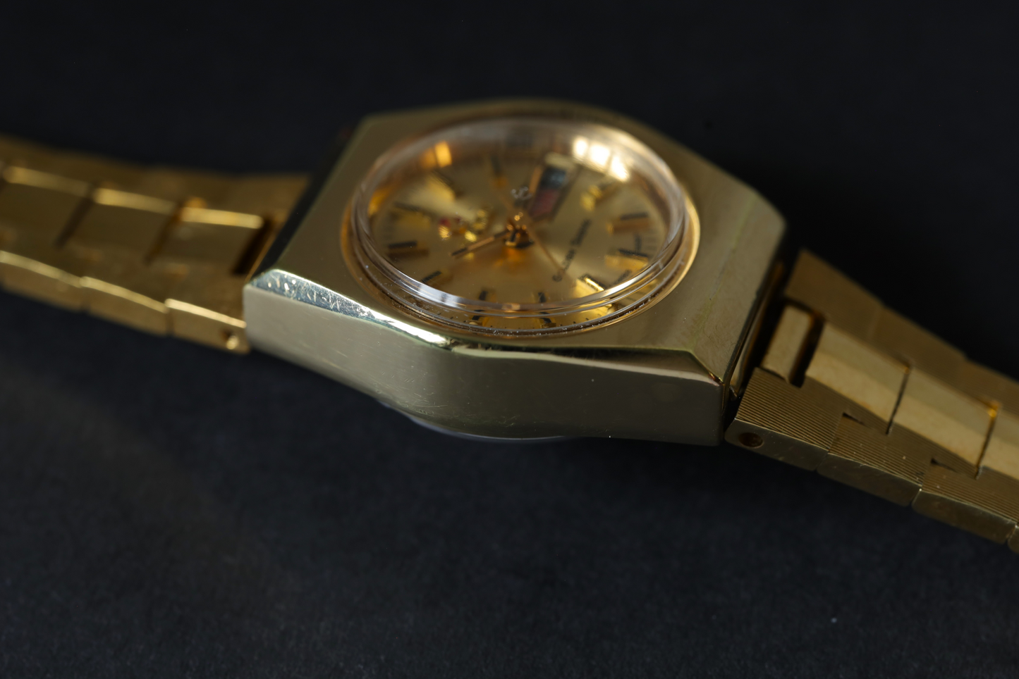 RADO (ラドー) 　70's / GOLDEN SABRE / Cal.2678