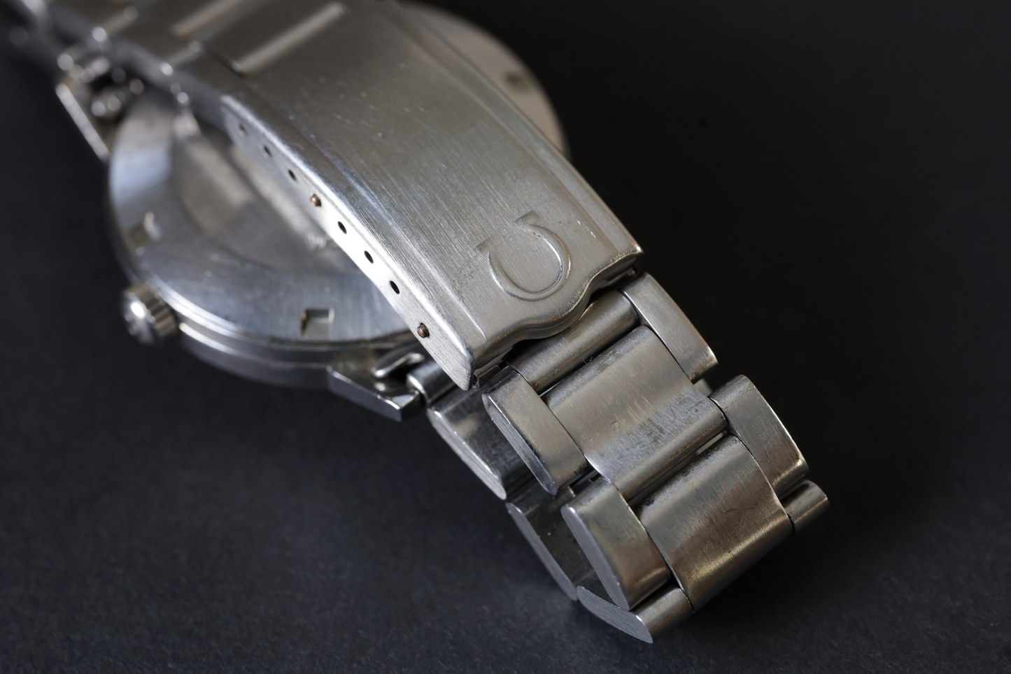 OMEGA(オメガ) 　69's / Geneve / Cal.565