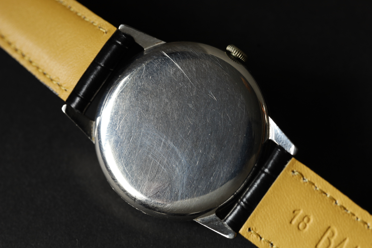 IWC(インターナショナルウォッチカンパニー) 　50's  / SCHAFFHAUSEN  (シャフハウゼン )  / Cal.89