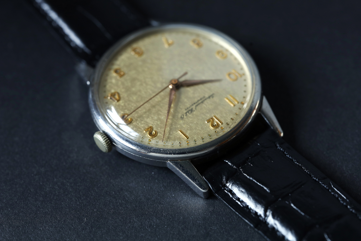 IWC(インターナショナルウォッチカンパニー) 　50's  / SCHAFFHAUSEN  (シャフハウゼン )  / Cal.89